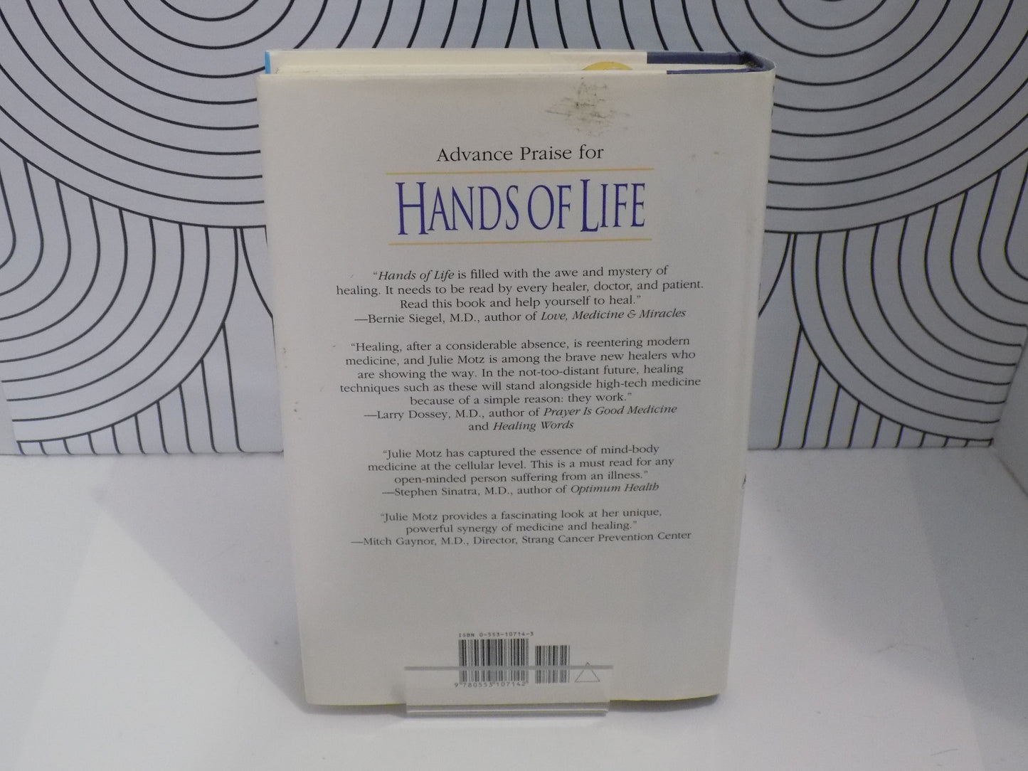 Hands of Life: Use Your Body's Own Energy Medicine for Healing, Recovery, and Transformation