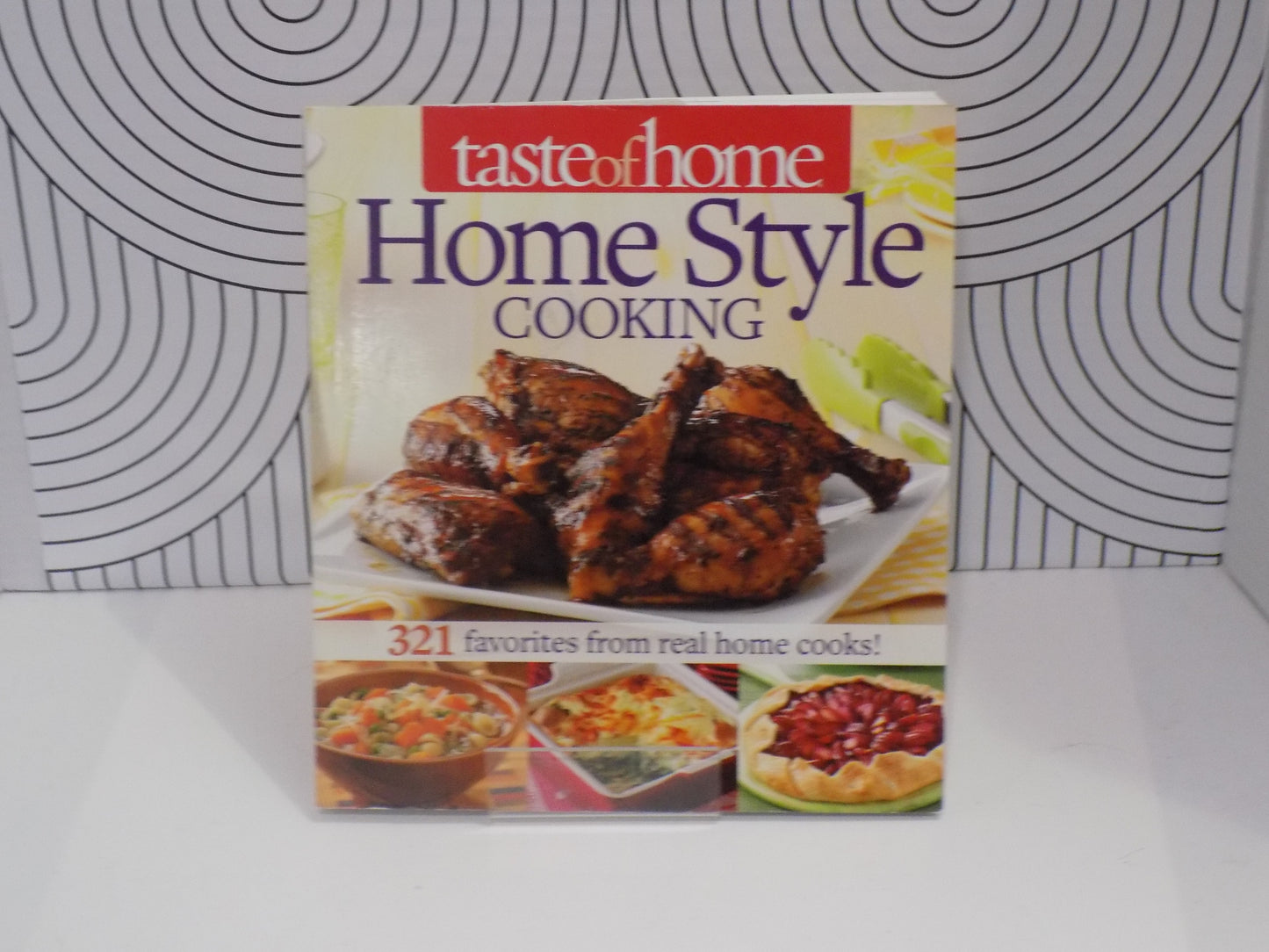 Taste of Home Home Style Cooking: 321 Favorites from Real Home Cooks!