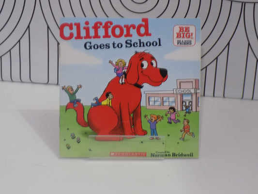 Clifford Goes to School