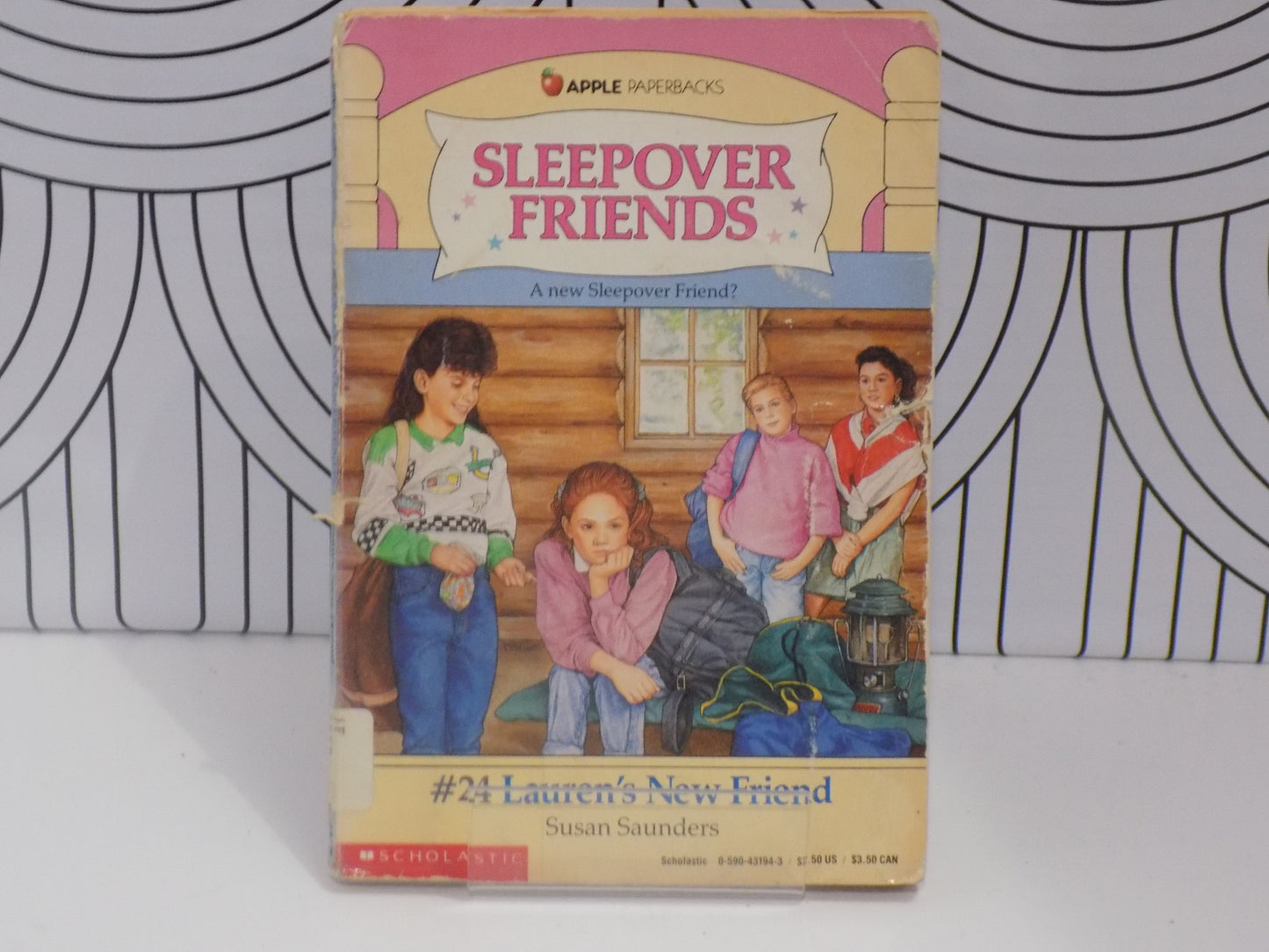 Sleepover Friends #24: Lauren's New Friend