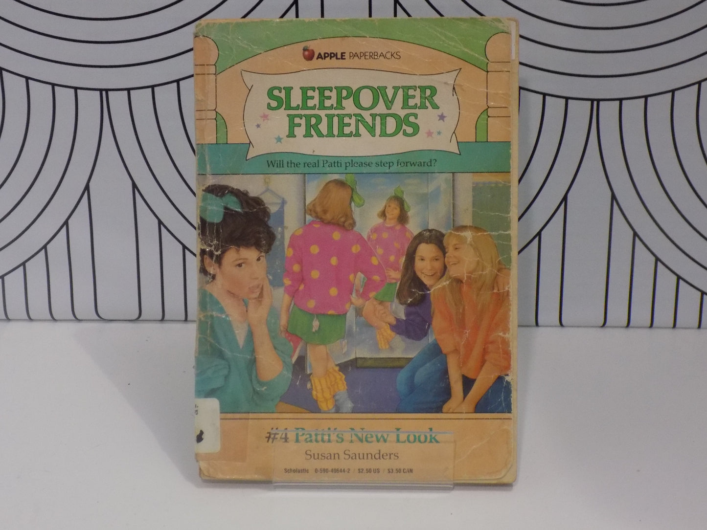 Sleepover Friends #04: Patti's New Look