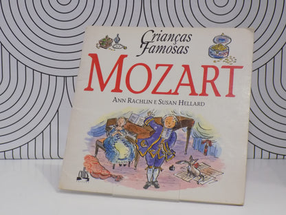 Mozart (Part of the Famous Children Series) - Spanish Version